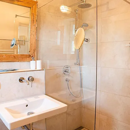 Ankerplatz 펜션 보른